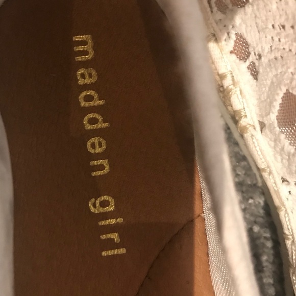 a see through flower flat thick braided bottom - Picture 5 of 6